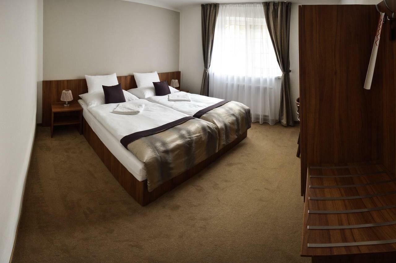 Hotel Rysavy Vémyslice Extérieur photo