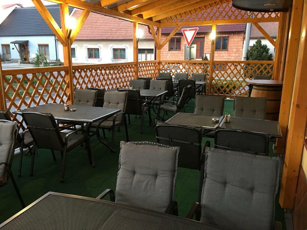 Hotel Rysavy Vémyslice Extérieur photo